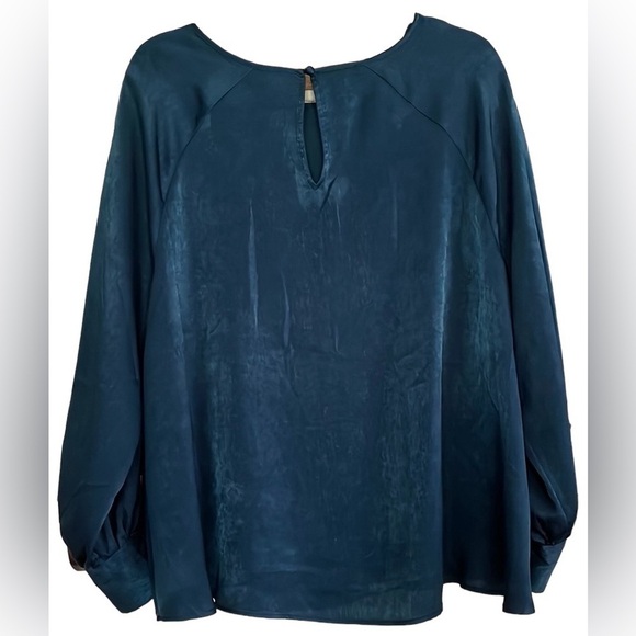 MAURICES Tidal Teal Color Fallon Satin Long Open Sleeve Blouse, Size 1X, NWT. - Picture 9 of 12